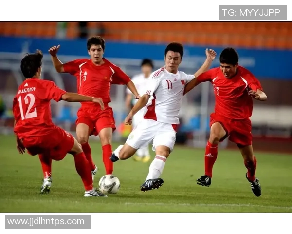 曾经辉煌如今陨落的足球明星们的悲惨故事与教训分析